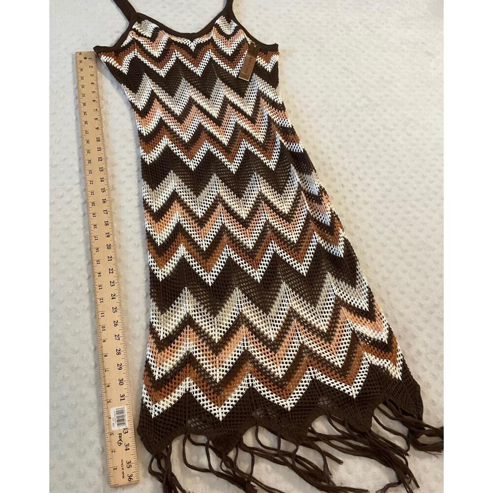 NWT Almost Famous Brown Crochet Chevron Pattern Fringe Hem Boho Cover Dress 1X - Picture 5 of 9